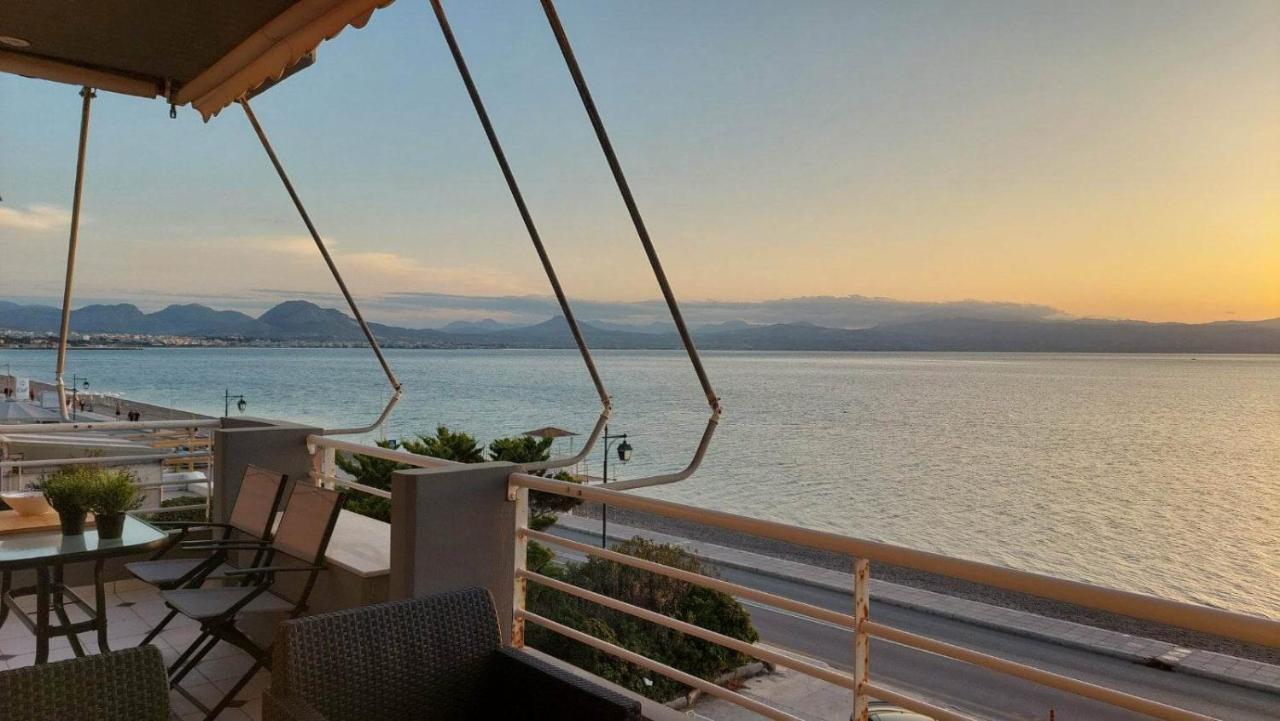 Loutraki Bay Apartamento Exterior foto